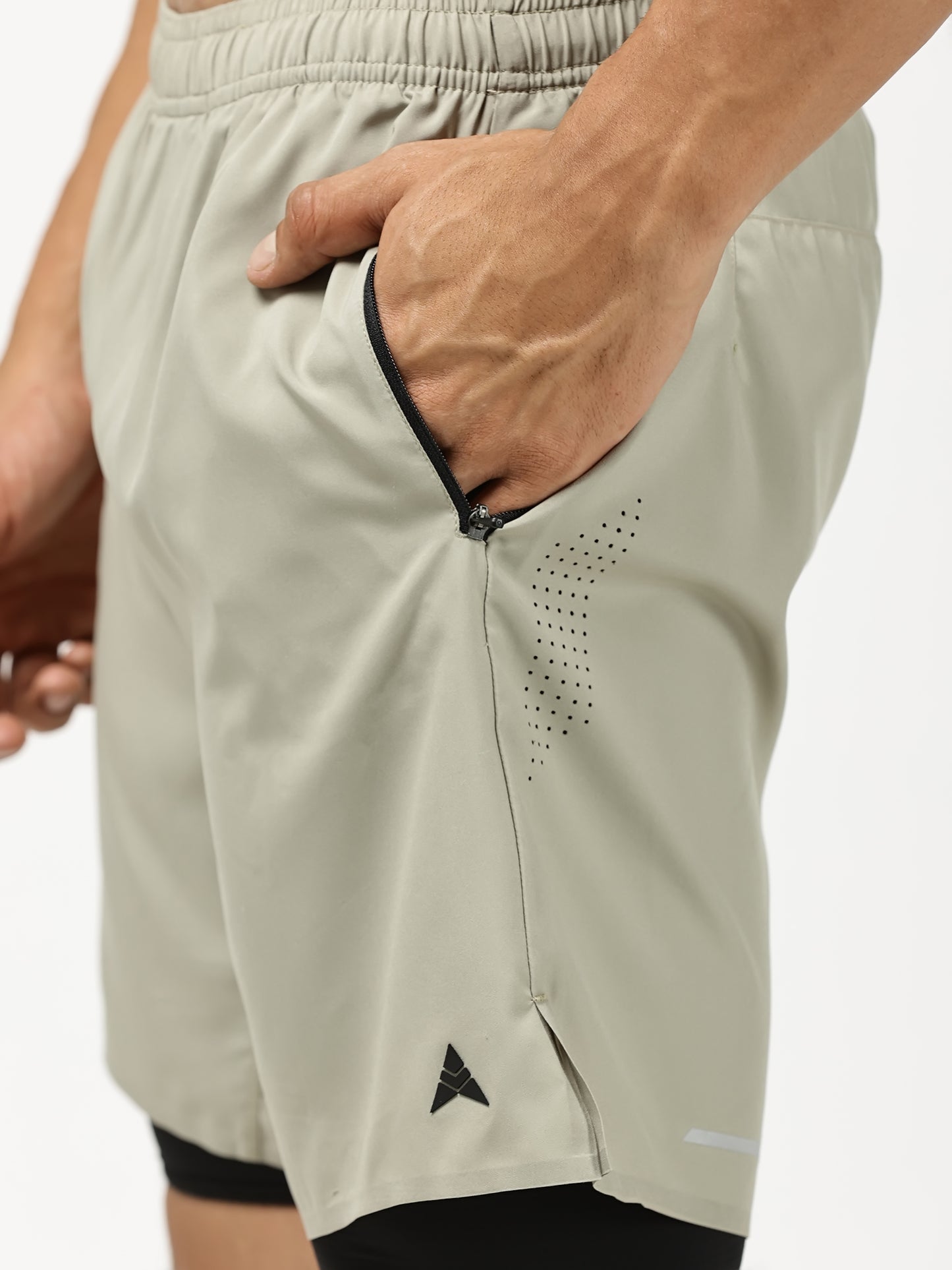 Tech Shorts 7"